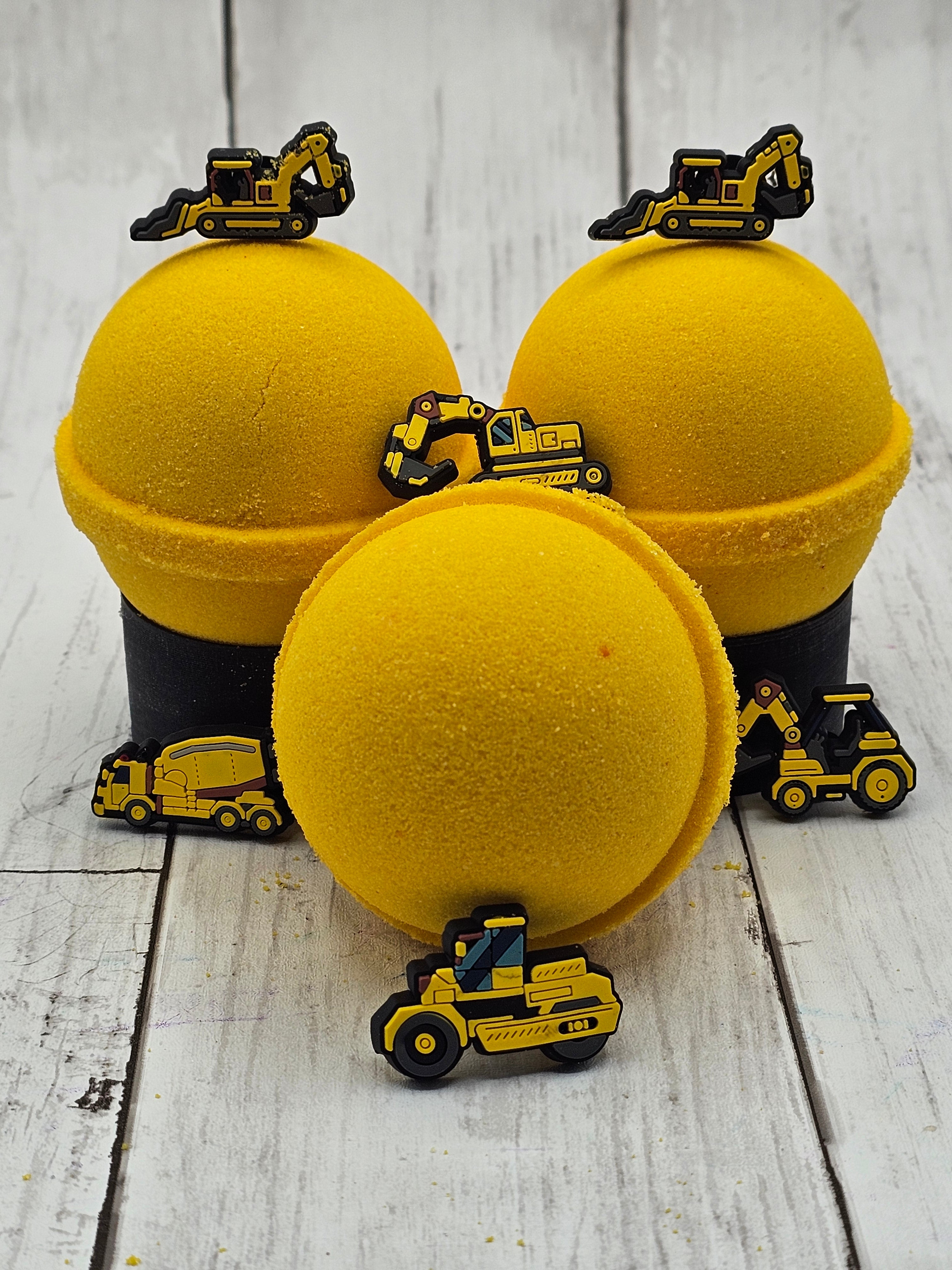 Construction Vehicle Bath Bomb with Toy Bundle